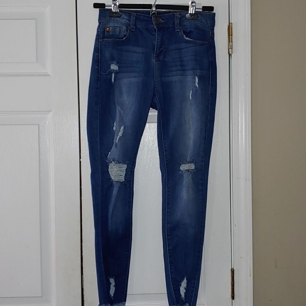 Enjean skinny distressed jeans Sz 3